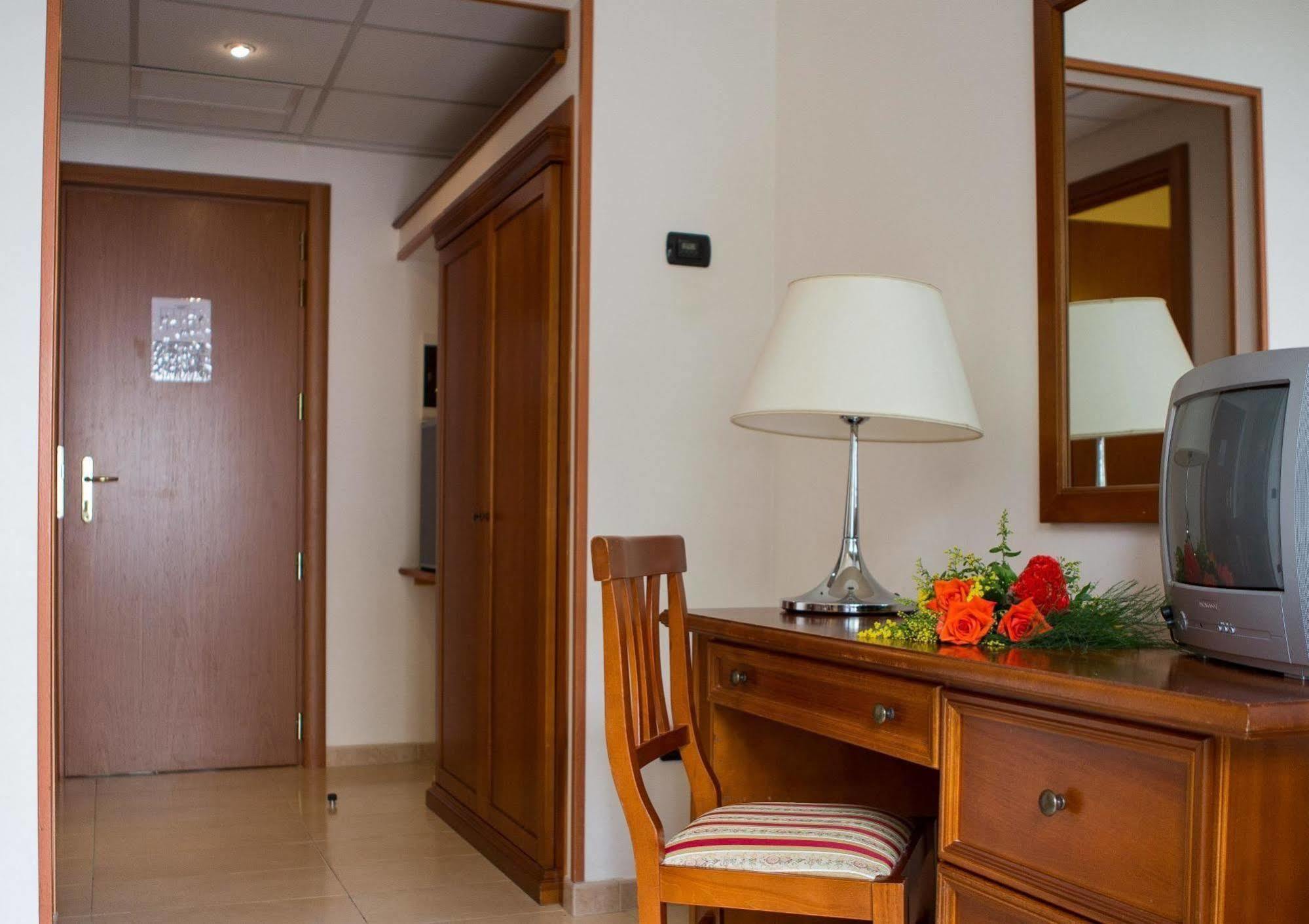 Hotel Ramapendula Алберобело Екстериор снимка