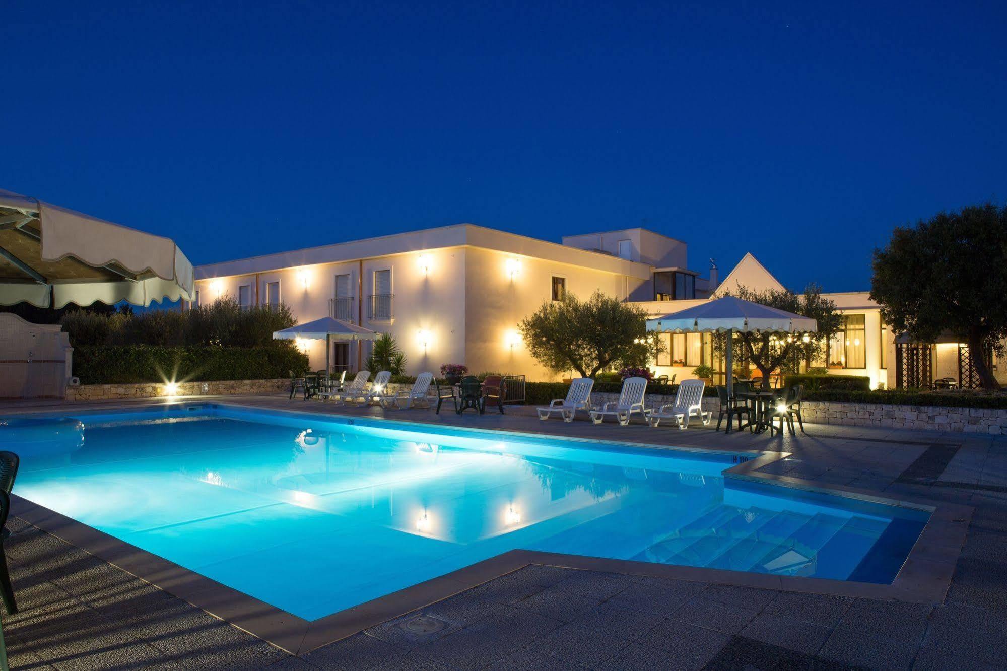 Hotel Ramapendula Алберобело Екстериор снимка